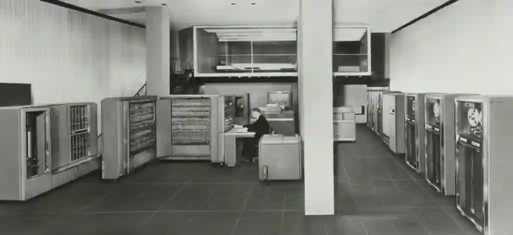 Die IBM 704, Stellvertreter der zweiten Rechnergeneration, Rechte: Public Domain