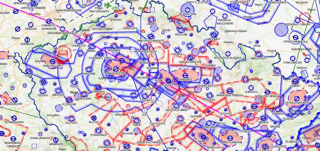 Screenshot of Enroute with the air zones of the Czech Republic