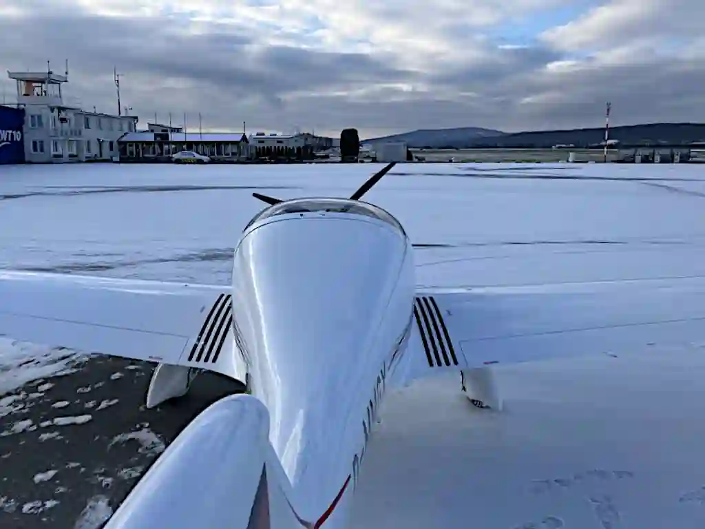 This is the aircraft to be transferred, shortly before take-off in wintry Prievidza